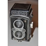 A ROLLEIFLEX TLR CAMERA Serial No 1008942 fitted with 75mm f3.5 Tessar lenses