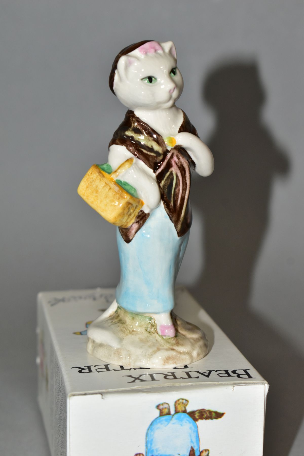 A BOXED BESWICK BEATRIX POTTER FIGURE, Susan BP3c (Condition Report:- appears ok) - Image 2 of 3