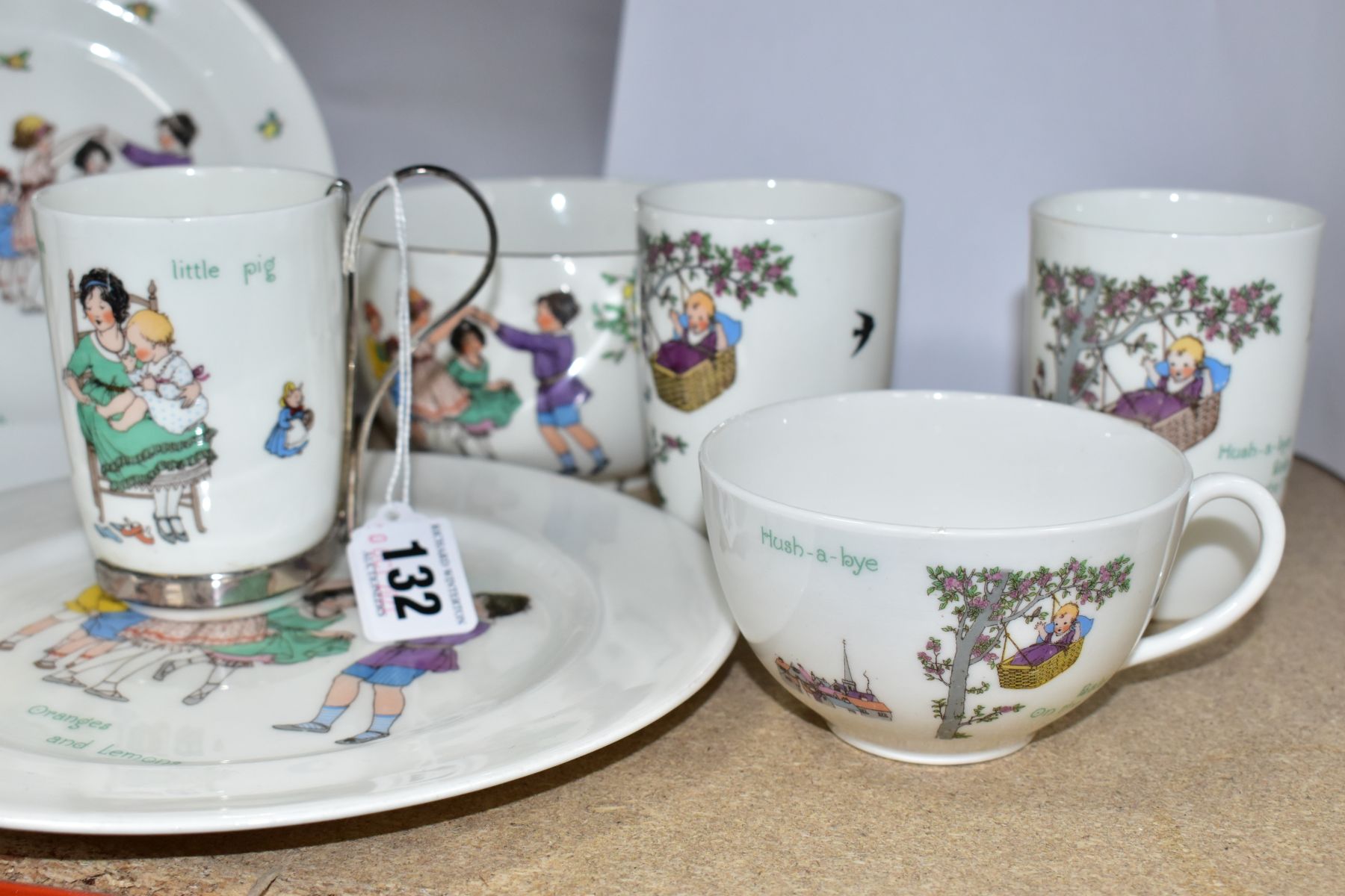 NINE PIECES OF ROYAL DOULTON CHINA NURSERY RHYMES L SERIES WARE, PRINTED WITH DESIGNS IN THE STYLE - Image 4 of 6