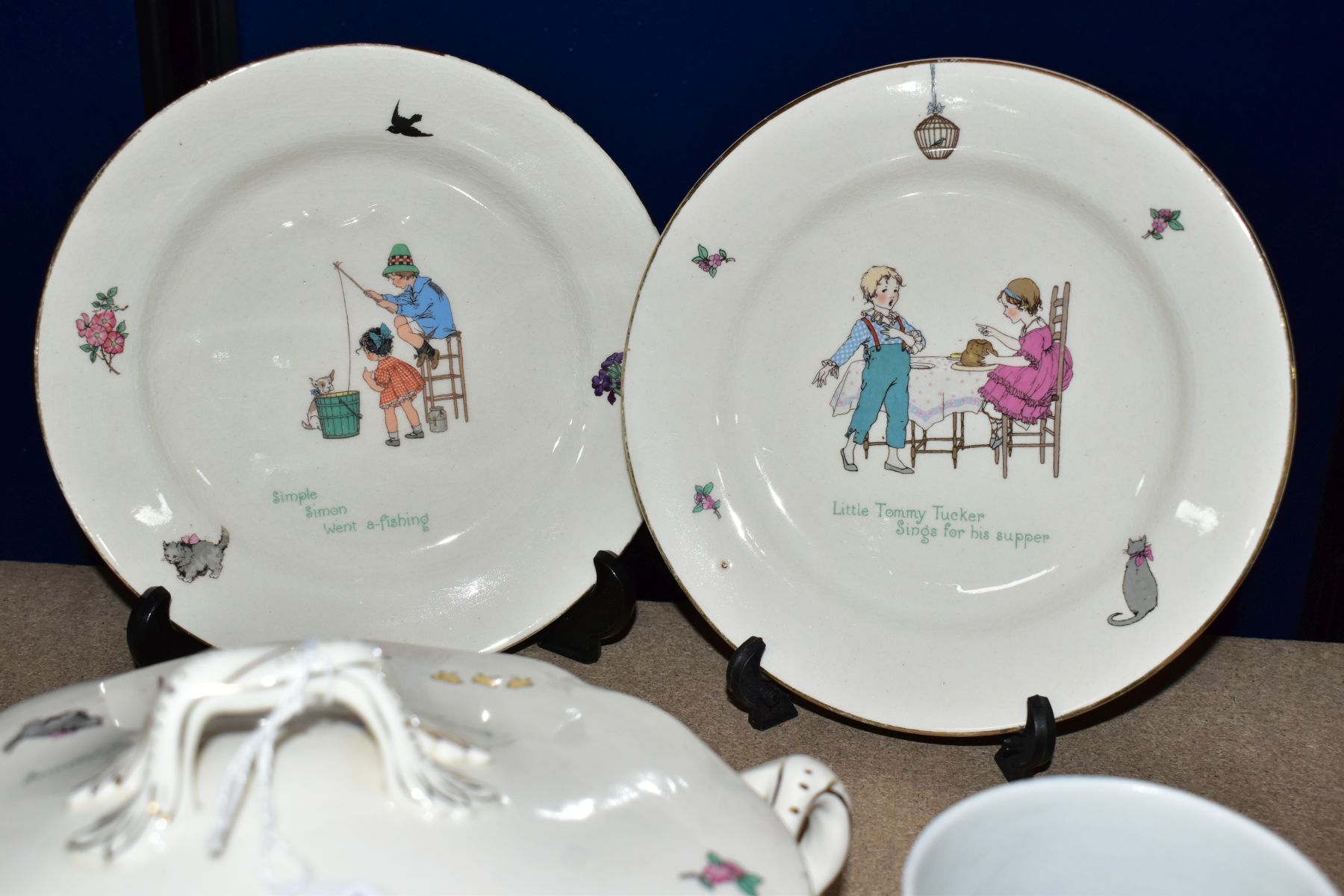 SEVEN PIECES OF ROYAL DOULTON NURSERY RHYMES SERIES WARE DESIGNED BY WILLIAM SAVAGE COOPER AND IN - Image 4 of 8