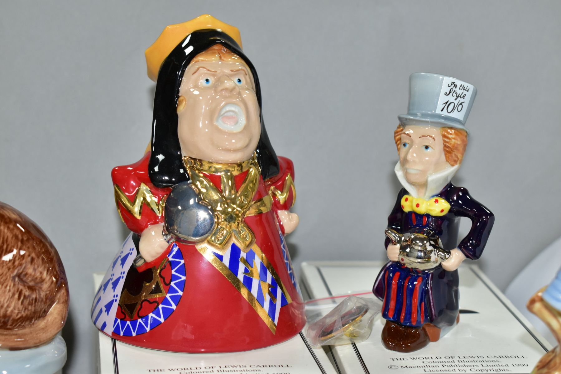 SEVEN BOXED WADE MEMBERSHIP FIGURES 1999 FROM ALICE IN WONDERLAND, comprising two Alice, both with - Image 3 of 6