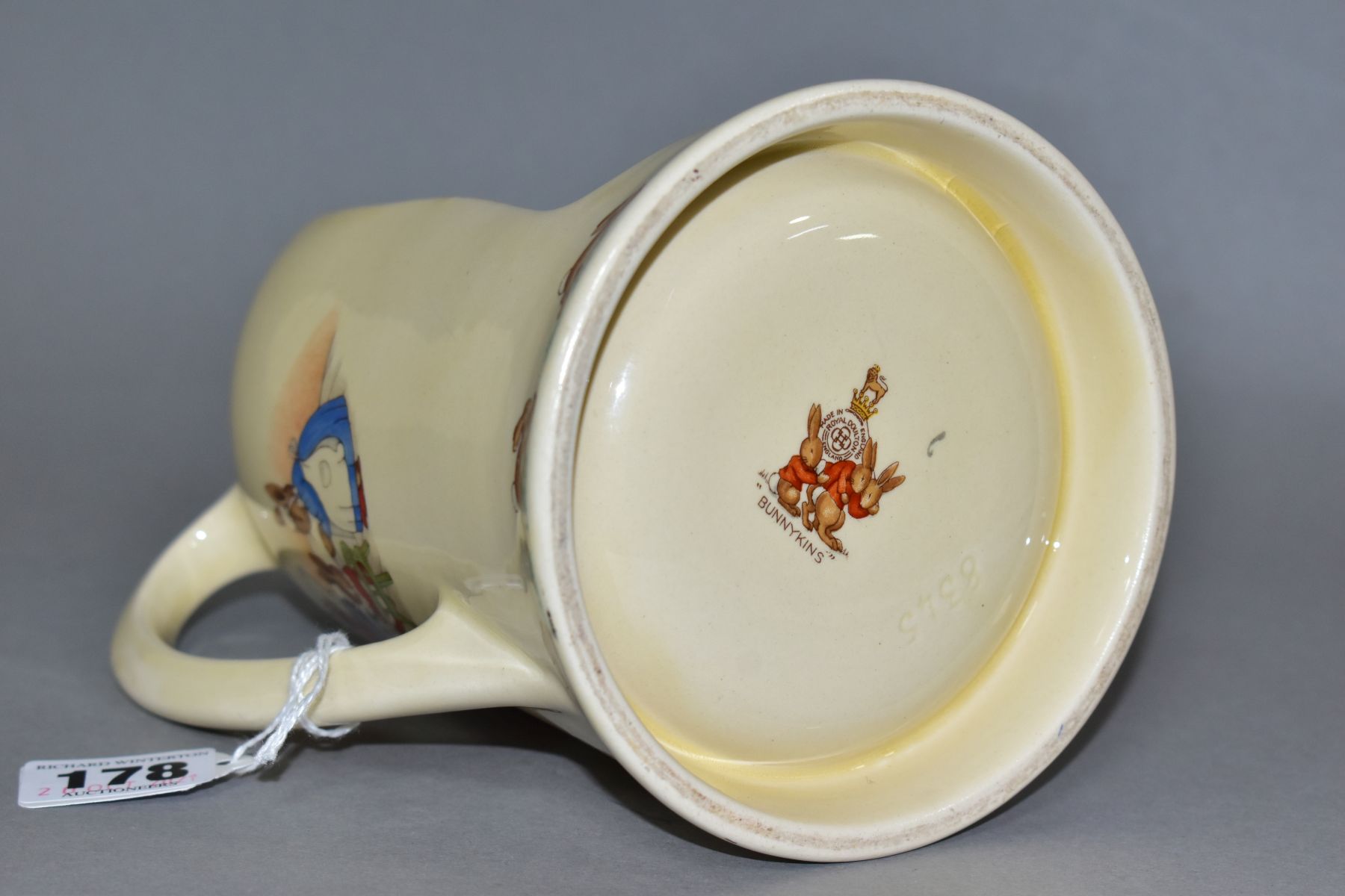 A ROYAL DOULTON BUNNYKINS EARTHENWARE CANDLE HOLDER, designed by Barbara Vernon, Bedtime In Bunks ( - Image 5 of 5