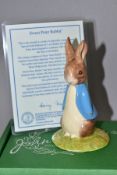 A BOXED BESWICK LIMITED EDITION BEATRIX POTTER FIGURE, Sweet Peter Rabbit BP10d, P3888, special gold