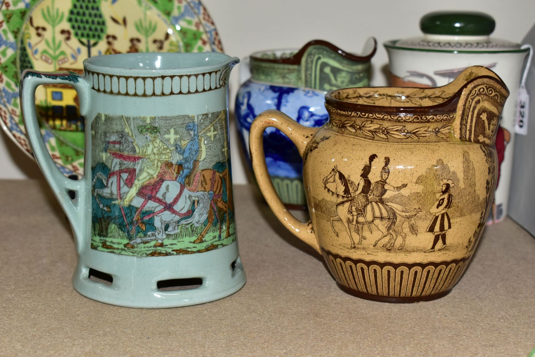 FIVE PIECES OF ROYAL DOULTON SERIES WARE, comprising a tobacco jar 'Huntsmen at the Inn' D2778, - Image 4 of 13
