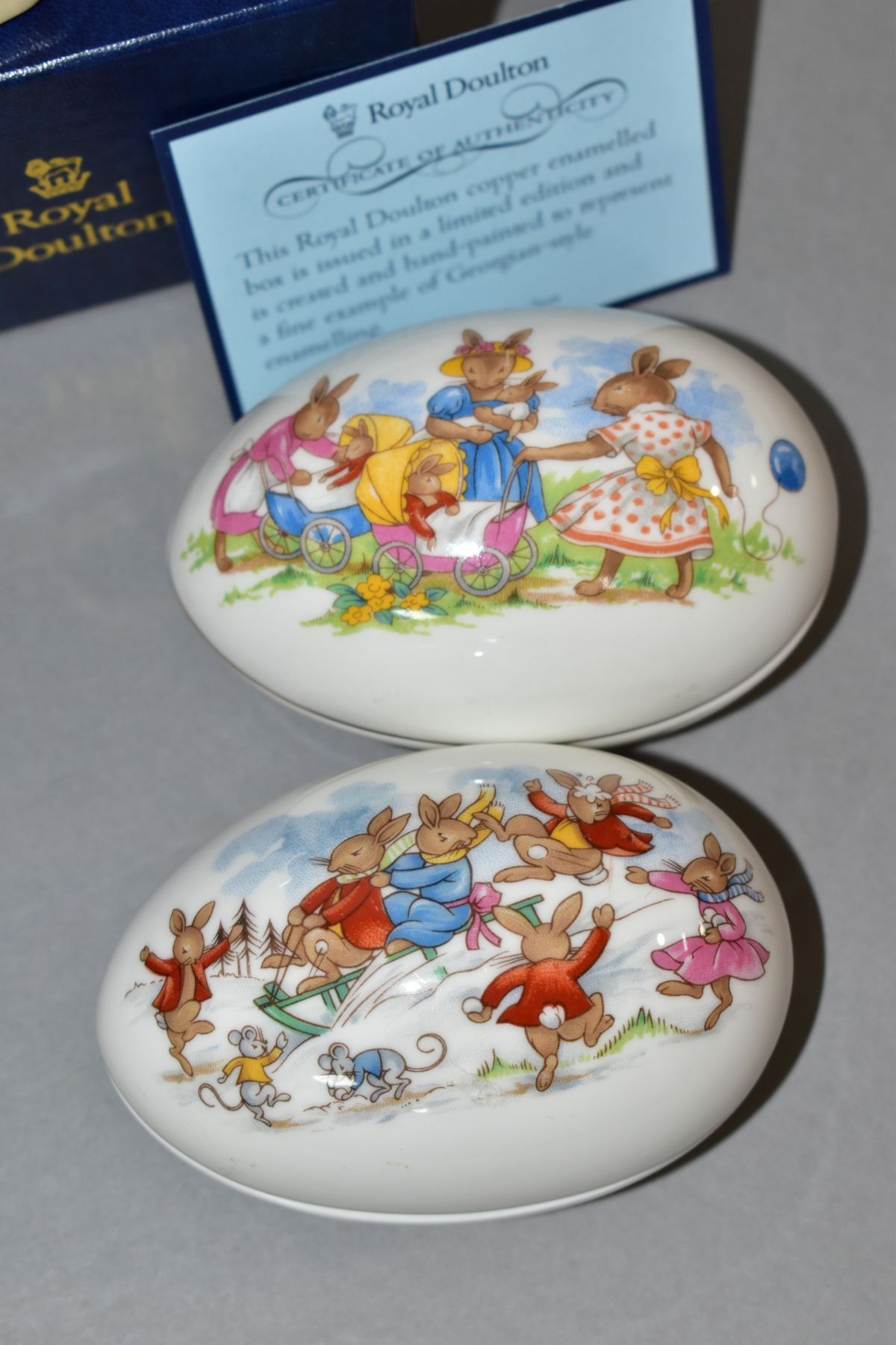 A BOXED ROYAL DOULTON BUNNYKINS ENAMELLED COMMEMORATIVE BOX, 'Millennium Box' limited edition no - Image 2 of 4