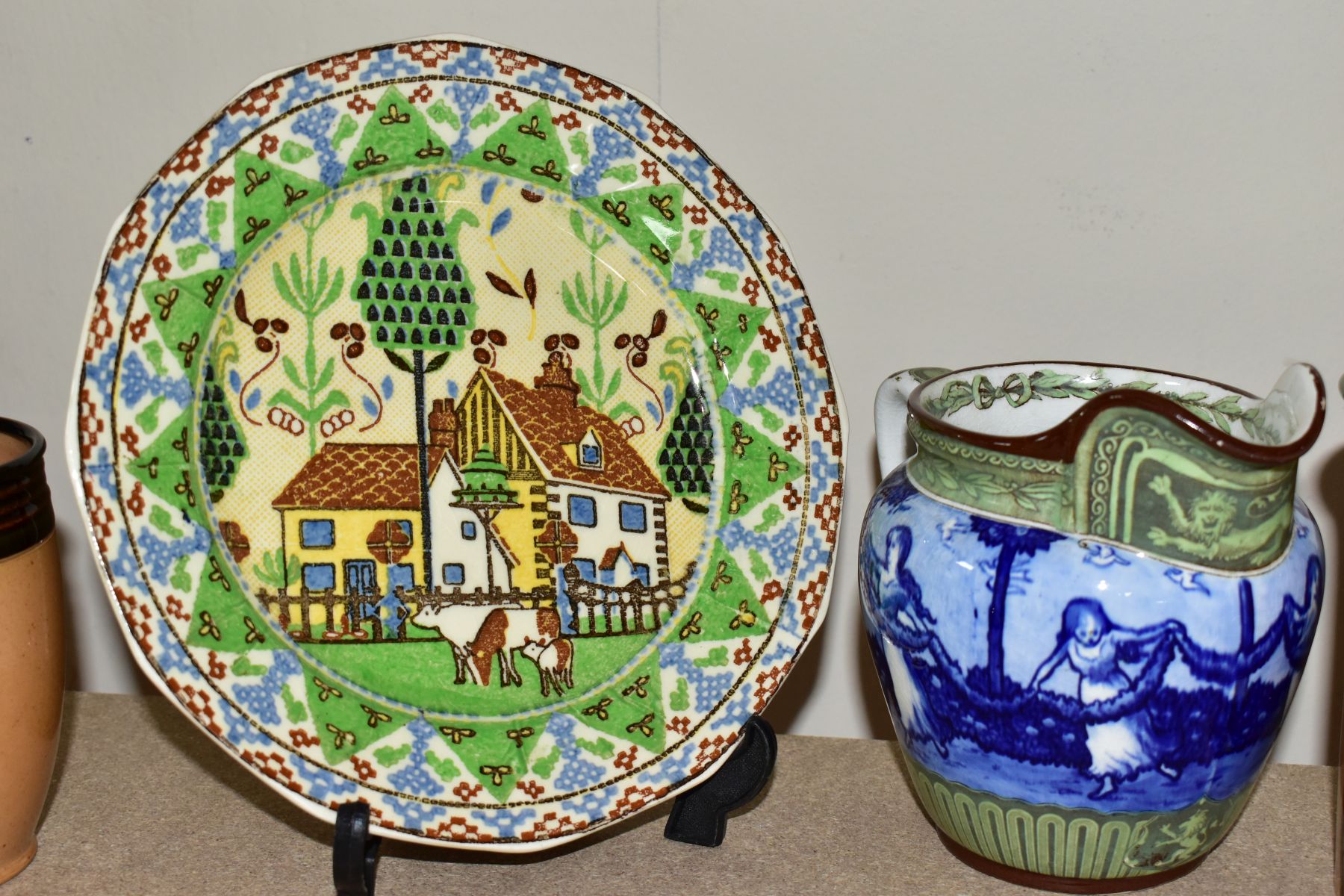 FIVE PIECES OF ROYAL DOULTON SERIES WARE, comprising a tobacco jar 'Huntsmen at the Inn' D2778, - Image 5 of 13