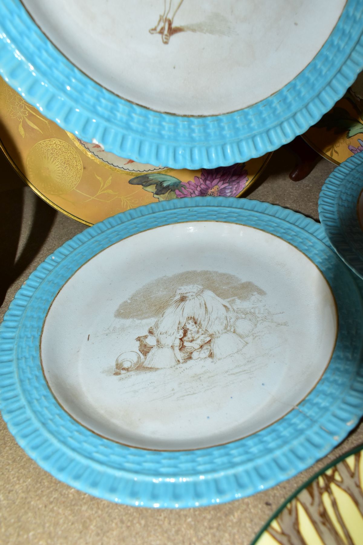 EIGHT LATE 19TH/EARLY 20TH CENTUIRY ROYAL DOULTON SERIES WARE PLATES, comprising a pair of Pinder - Image 4 of 12