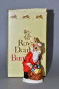 A BOXED ROYAL DOULTON SANTA BUNNYKINS FIGURE 'HAPPY CHRISTMAS' DB62 (1) (Condition report:- a