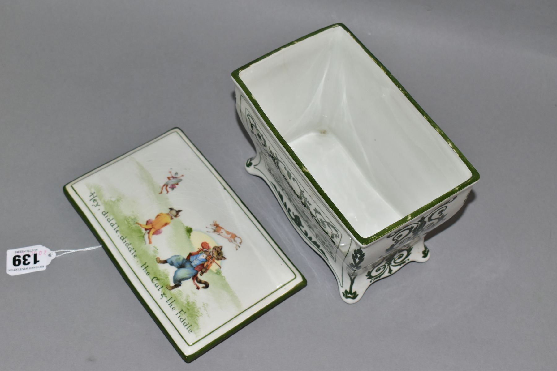 A ROYAL DOULTON NURSERY RHYMES 'A' SERIES WARE HUNTLEY & PALMERS BISCUIT CASKET IN THE FORM OF A - Image 5 of 7