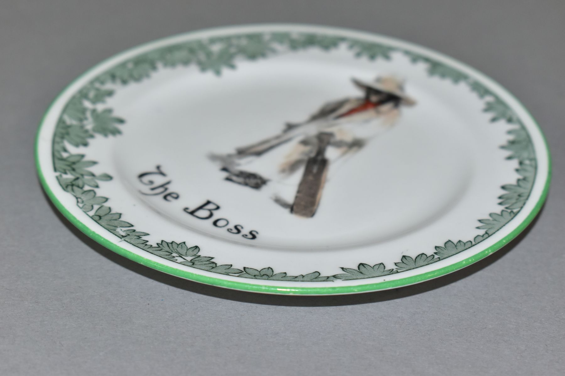 AN EARLY 20TH CENTURY ROYAL DOULTON PLATE, from the series 'The All Black Team' depicting a - Image 4 of 6