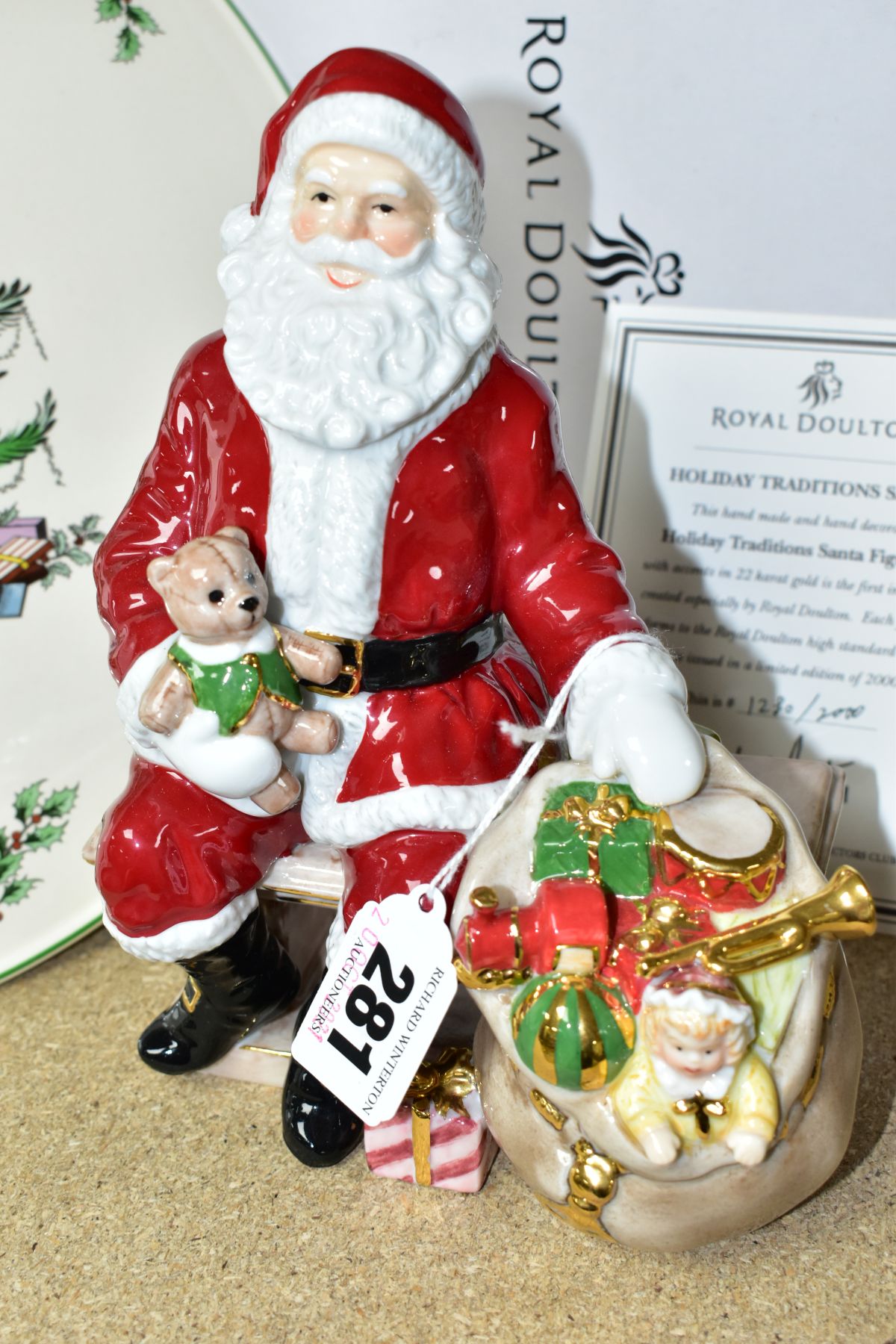 A BOXED LIMITED EDITION ROYAL DOULTON FIGURE, 'Holiday Traditions Santa' no 1280/2000, height - Image 2 of 4