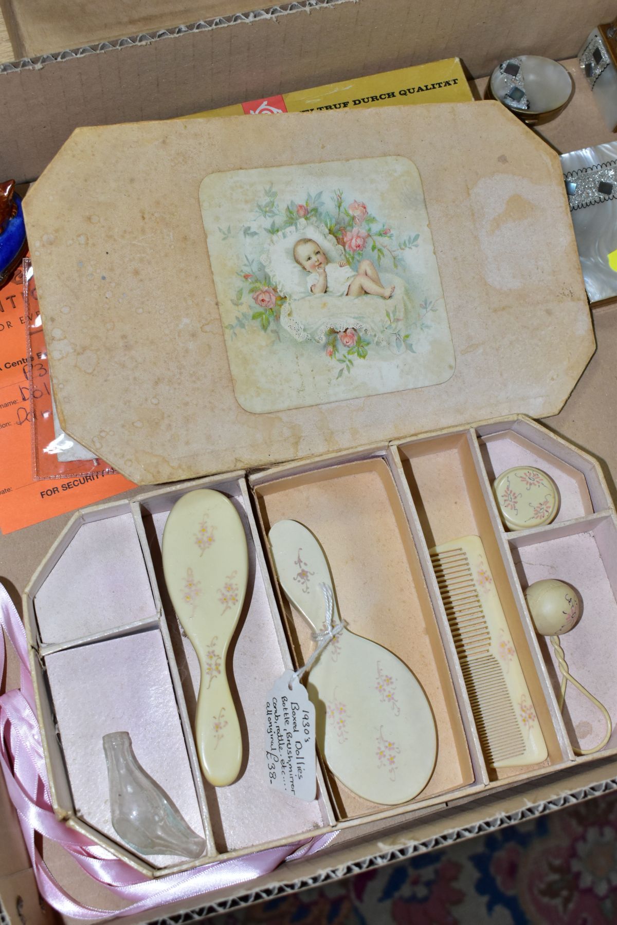 A BOX OF COLLECTABLE ITEMS, ETC, comprising a boxed dolls nursery set (missing one powder pot), a - Image 2 of 4