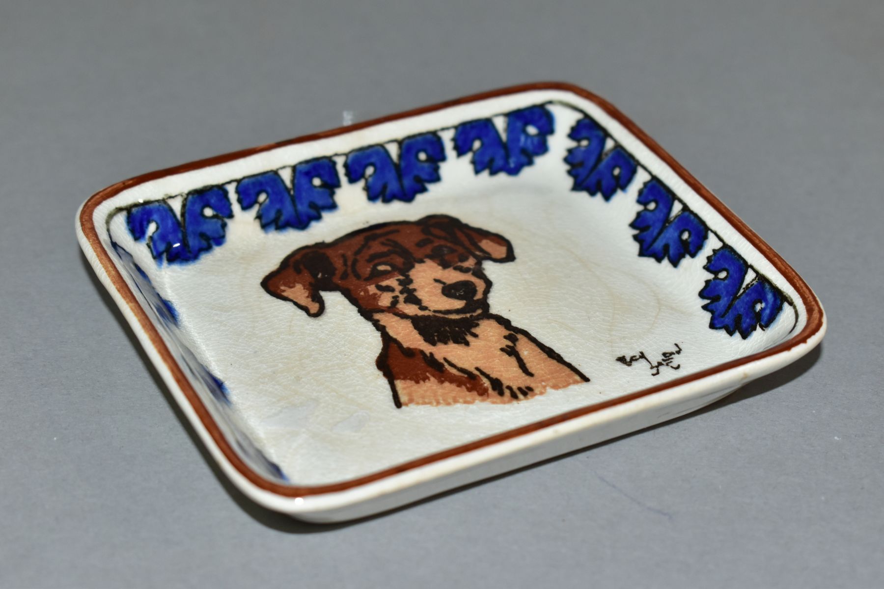A ROYAL DOULTON CECIL ALDIN DOGS SERIES WARE PIN TRAY, depicting dog's head with an acanthus border, - Image 2 of 5