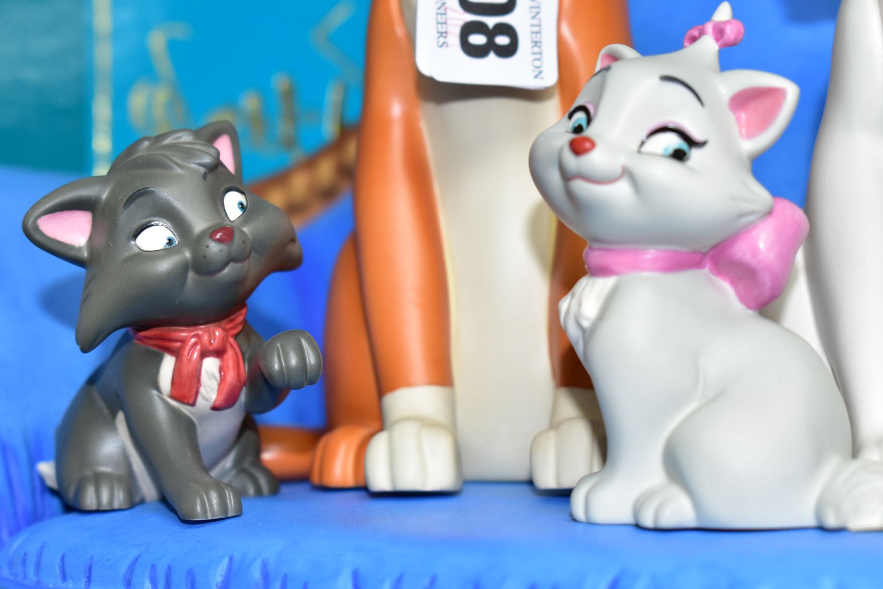 SIX BOXED WALT DISNEY CLASSICS COLLECTION ARISTOCATS FIGURES, comprising Thomas O'Malley, Duchess, - Image 6 of 7