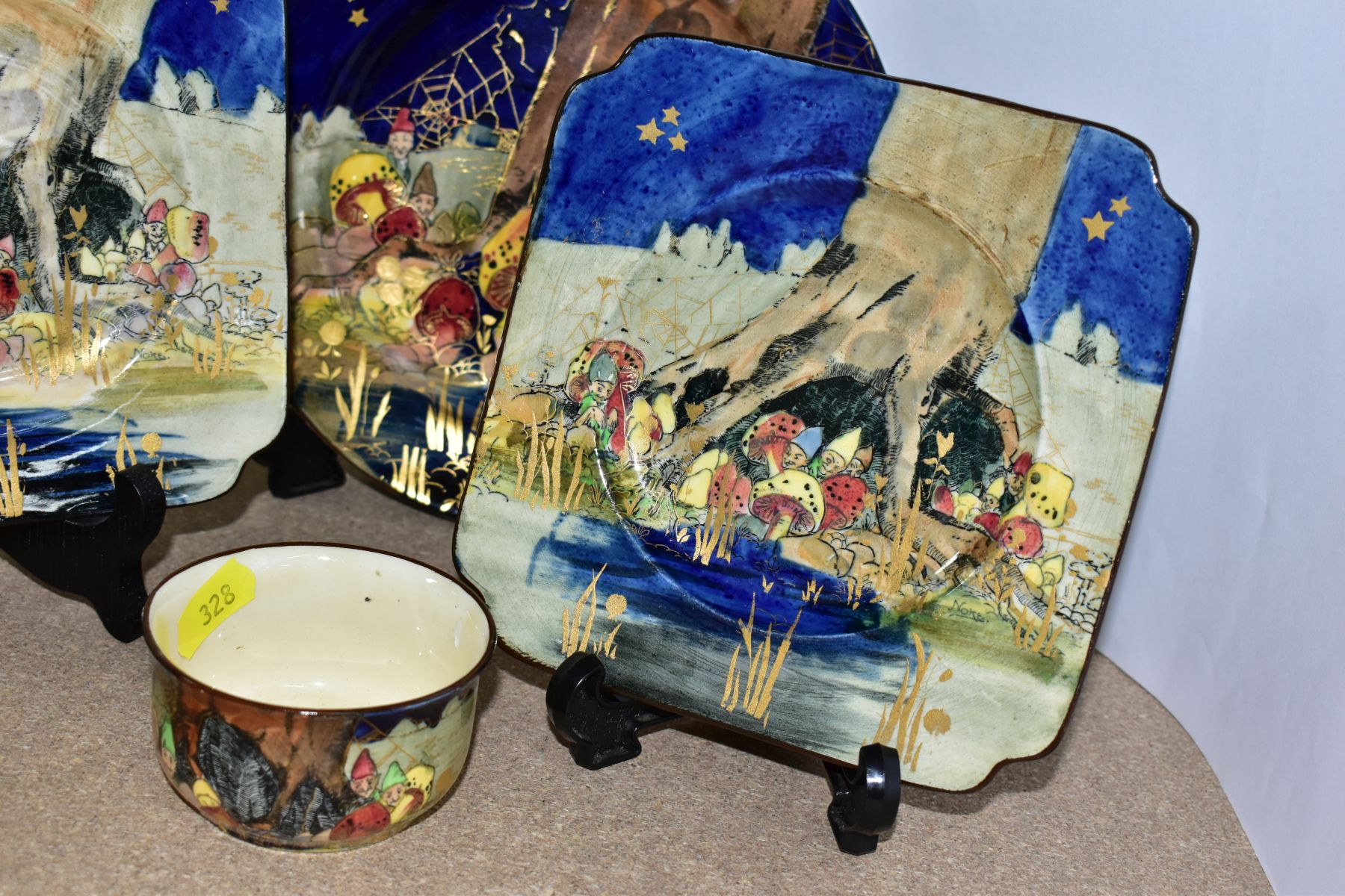 FIVE PIECES OF ROYAL DOULTON GNOMES B SERIES WARE, (also known as Munchkins designed by Charles - Image 10 of 11
