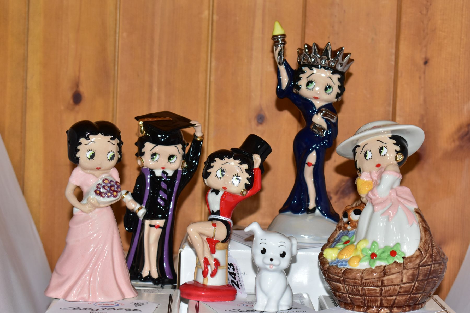 FIVE BOXED LIMITED EDITION WADE BETTY BOOP FIGURES, comprising four exclusively for C & S