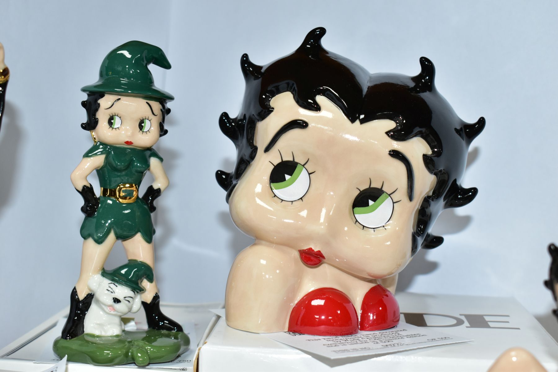 FOUR BOXED LIMITED EDITION WADE C & S COLLECTABLES BETTY BOOP FIGURES/MONEY BOX, comprising - Image 3 of 5