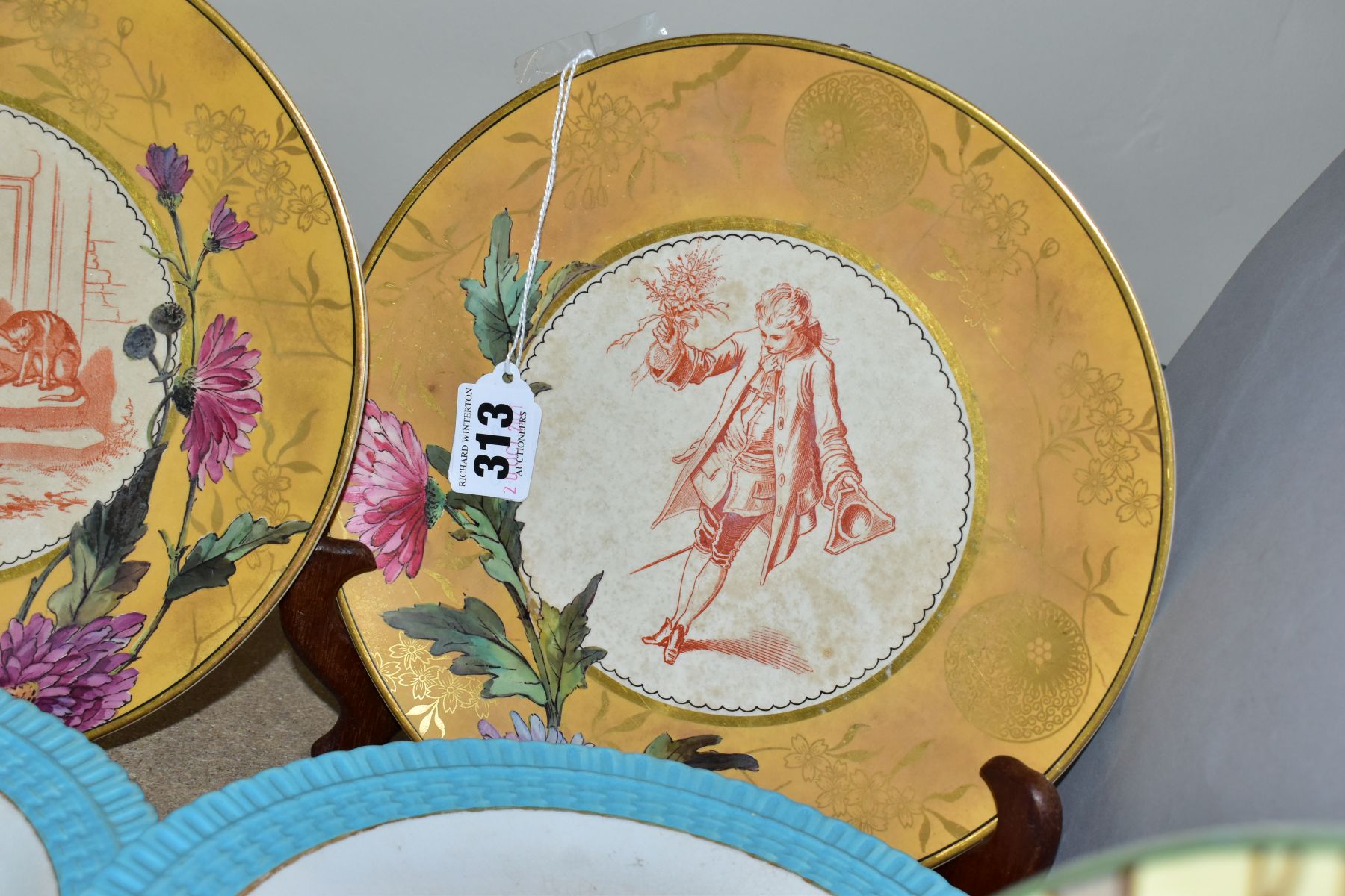 EIGHT LATE 19TH/EARLY 20TH CENTUIRY ROYAL DOULTON SERIES WARE PLATES, comprising a pair of Pinder - Image 6 of 12