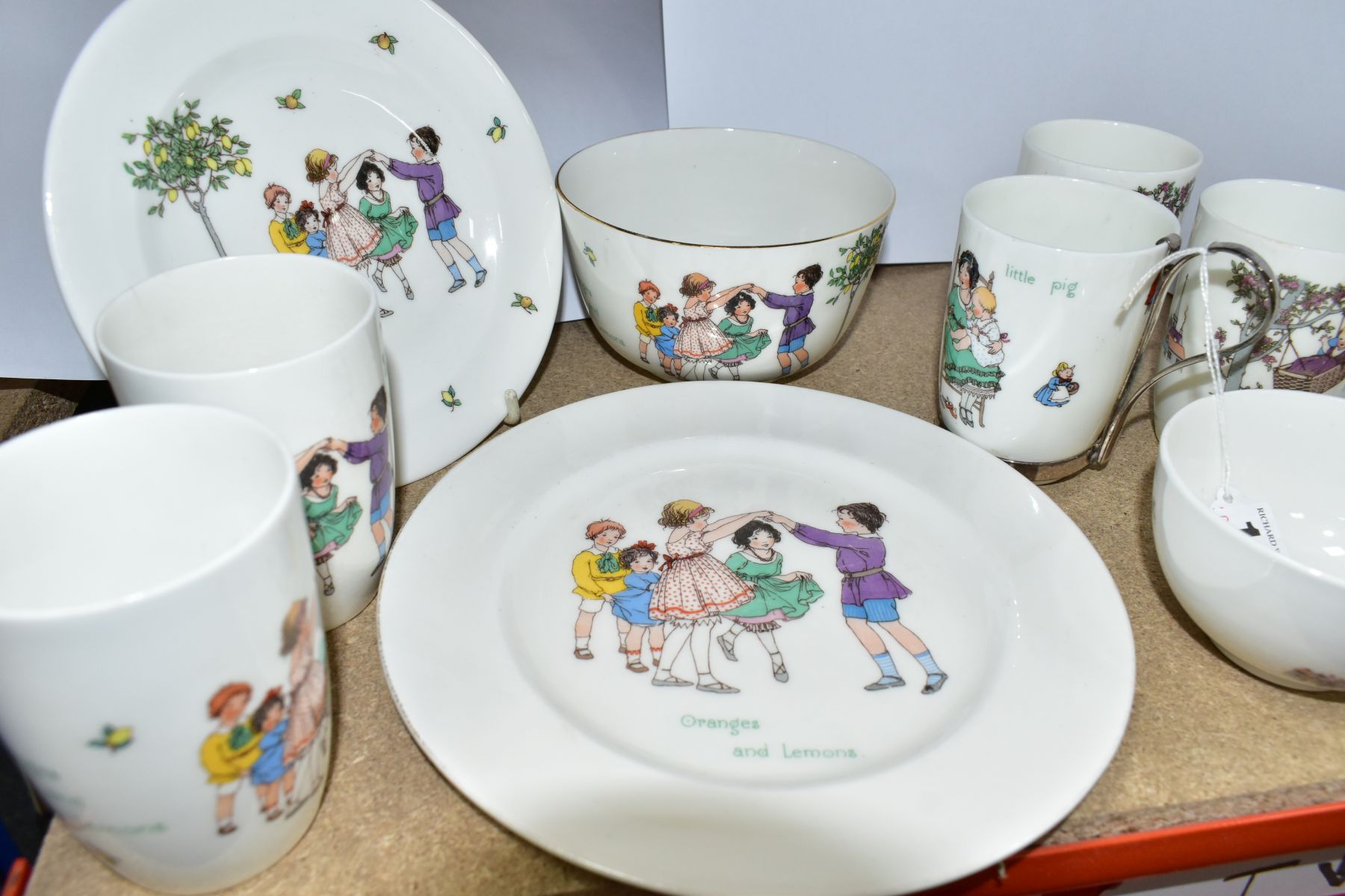 NINE PIECES OF ROYAL DOULTON CHINA NURSERY RHYMES L SERIES WARE, PRINTED WITH DESIGNS IN THE STYLE - Image 3 of 6