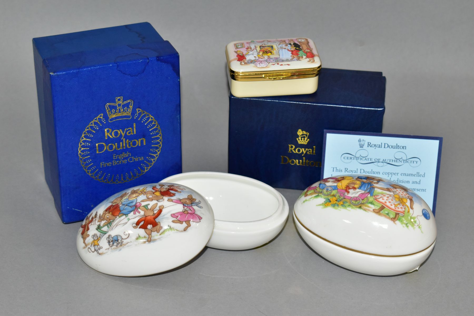 A BOXED ROYAL DOULTON BUNNYKINS ENAMELLED COMMEMORATIVE BOX, 'Millennium Box' limited edition no