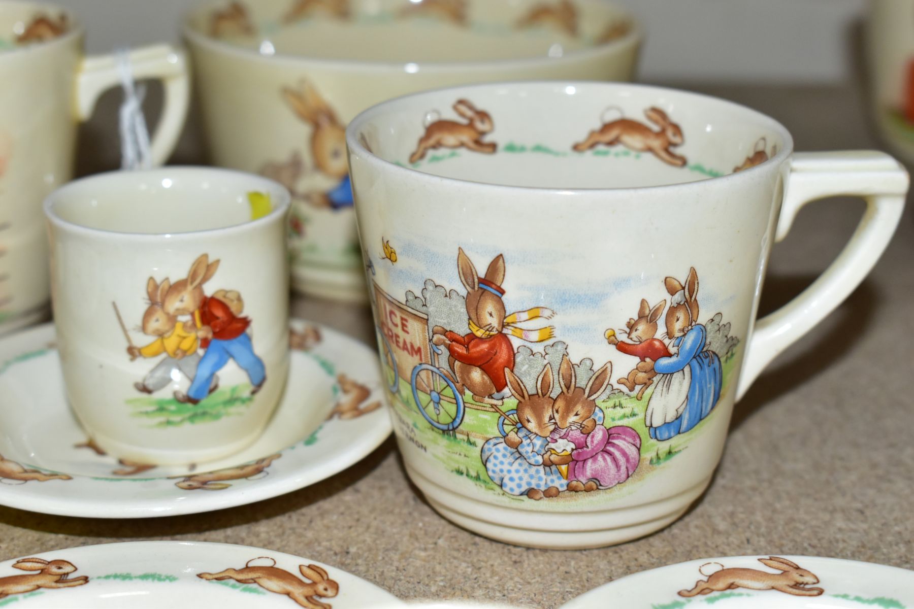 FIFTEEN PIECES OF ROYAL DOULTON BUNNYKINS EARTHENWARE TABLEWARES DESIGNS BY BARBARA VERNON AND - Image 3 of 11