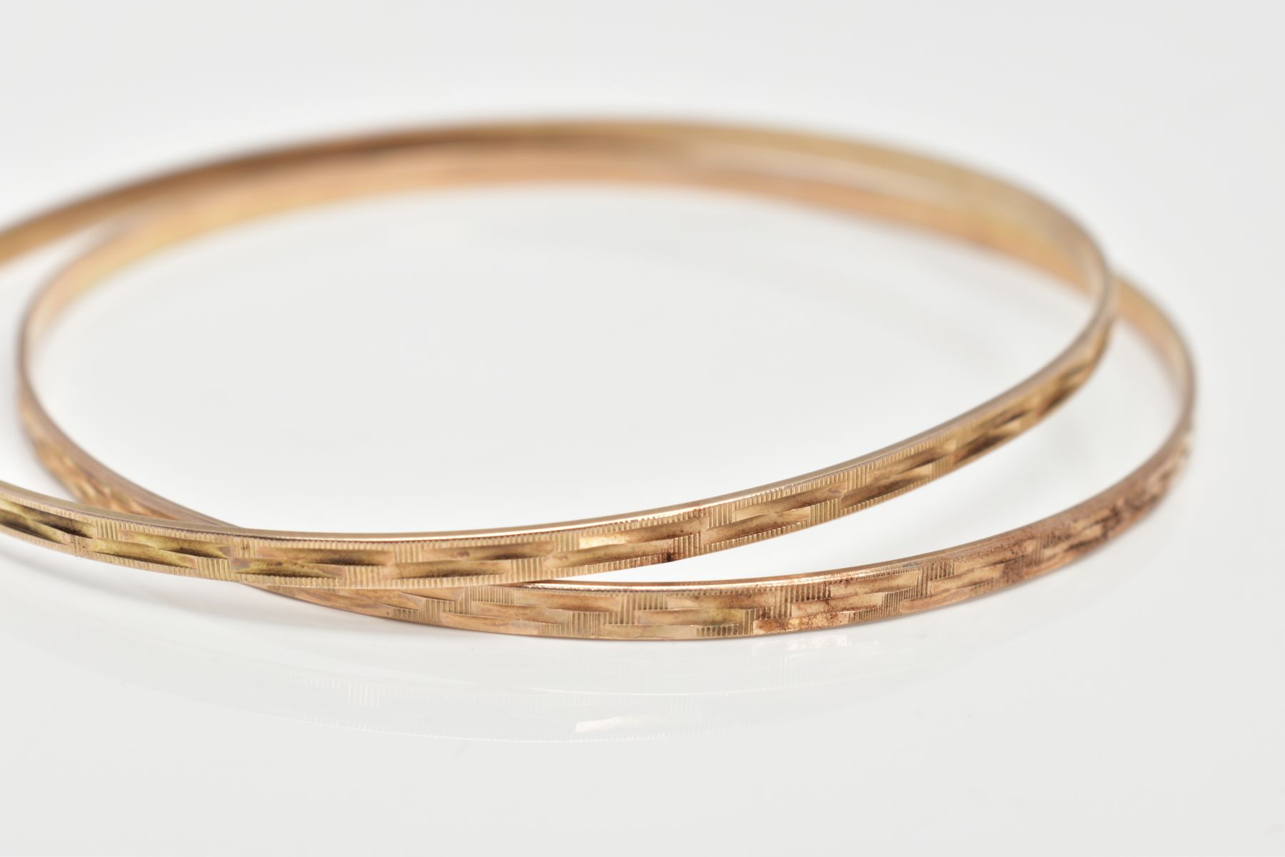 TWO 9CT GOLD THIN STACKING BANGLES, textured pattern, each hallmarked 9ct gold London import, - Image 2 of 2