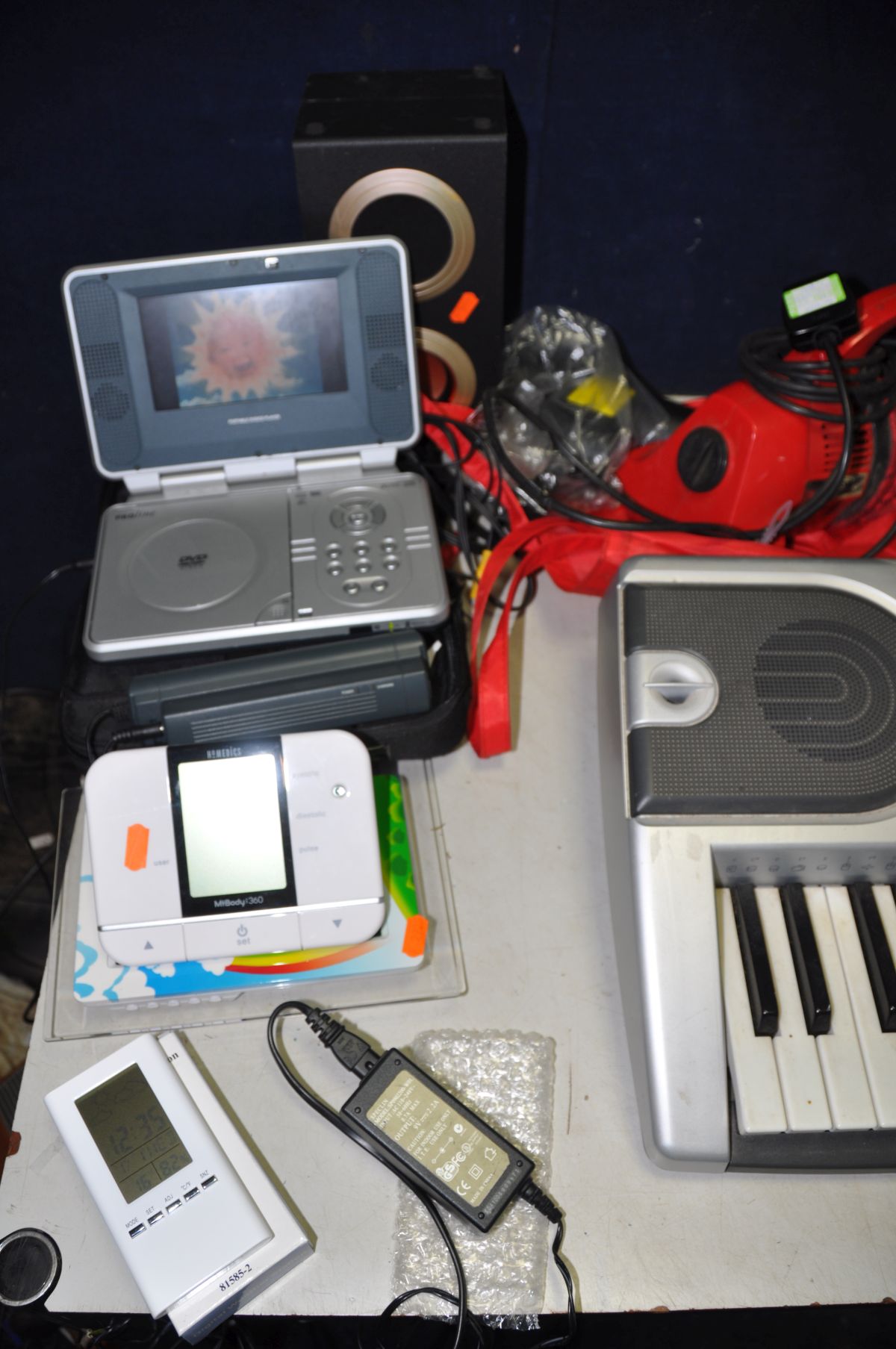 A COLLECTION OF HOUSEHOLD ELECTRICALS including a Proline portable DVD player, a Dirt Devil handheld - Image 2 of 5