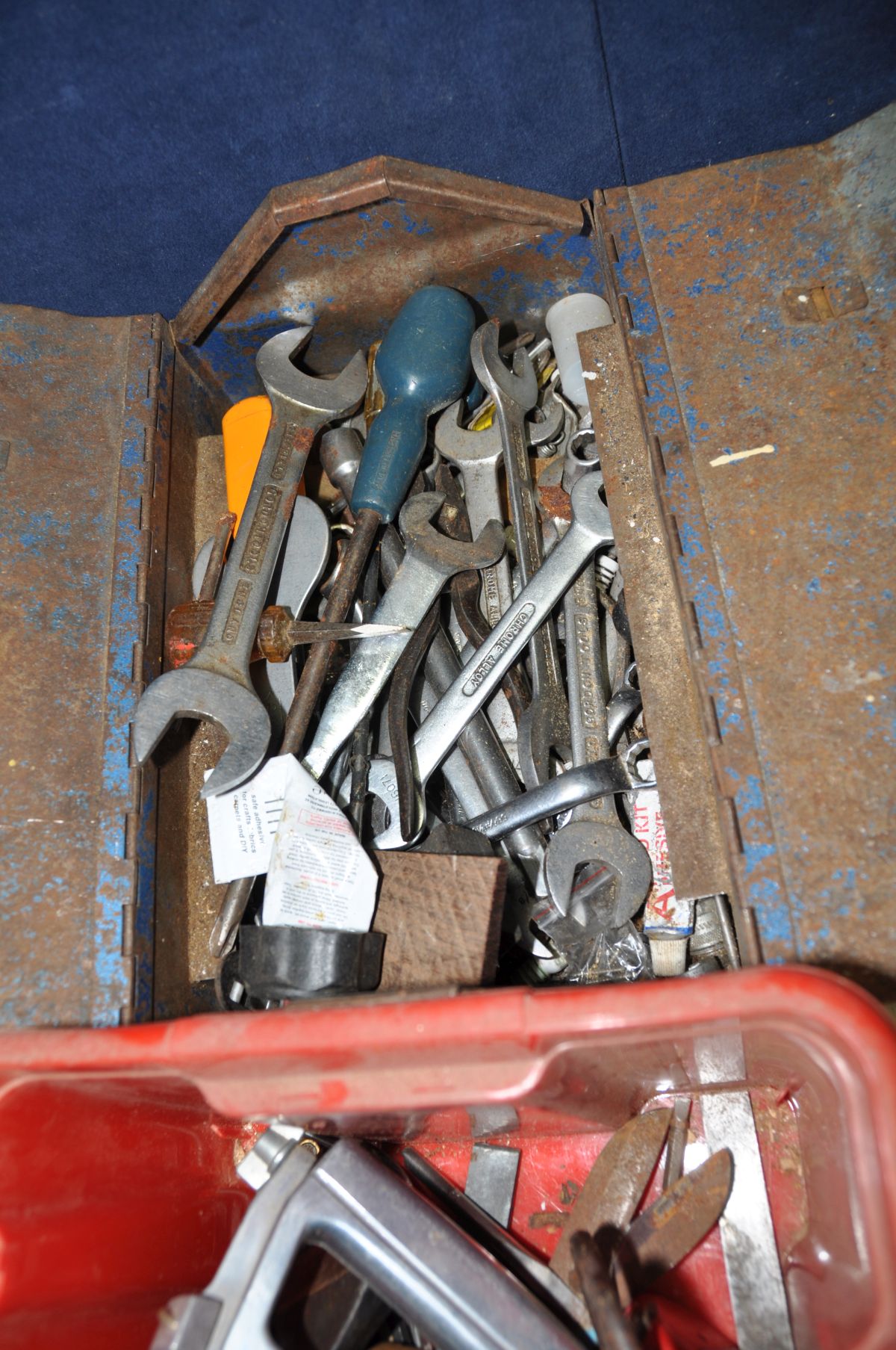 FOUR TRAYS AND A METAL TOOLBOX containing hand tools including a vintage Black and Decker Bench - Image 3 of 6