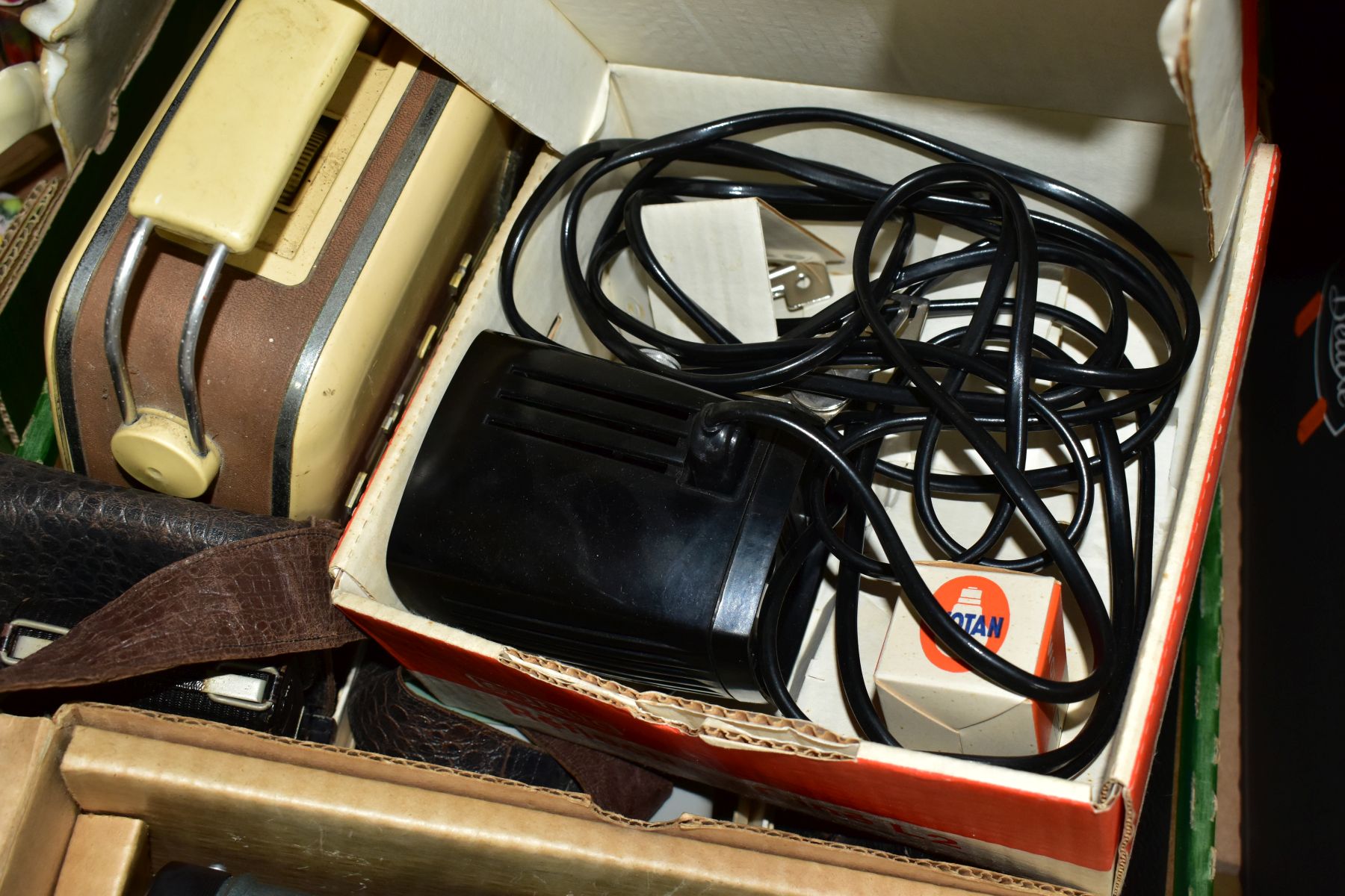 A CASED VERMONA ACCORDIAN, together with a Bush radio, Kodak camera No 2 Hawkeye Model C, a boxed - Image 9 of 10