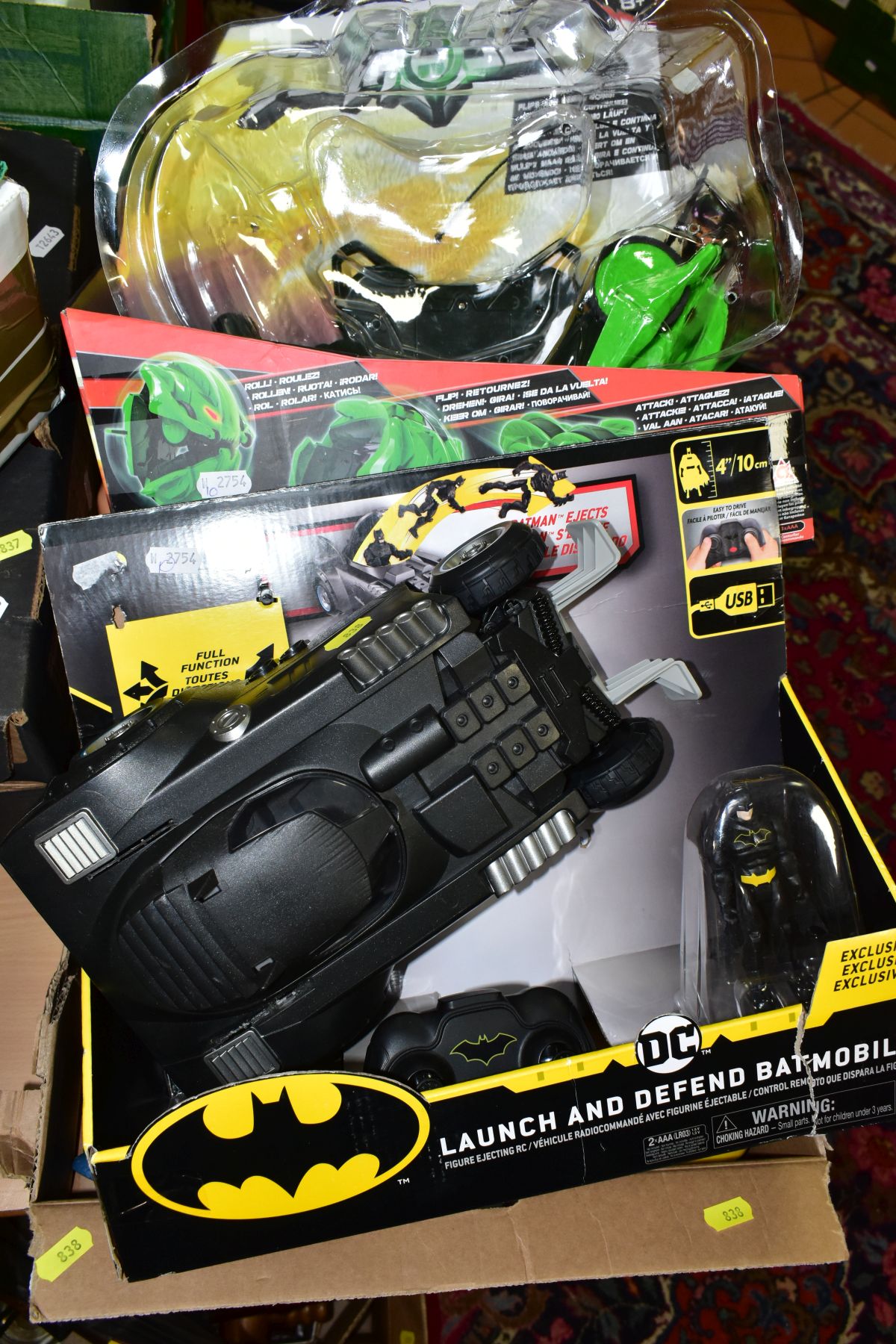 A BOXED SPIN MASTER PLASTIC RADIO CONTROL LAUNCH AND DEFEND BATMOBILE, not tested, Batmobile has - Image 3 of 7
