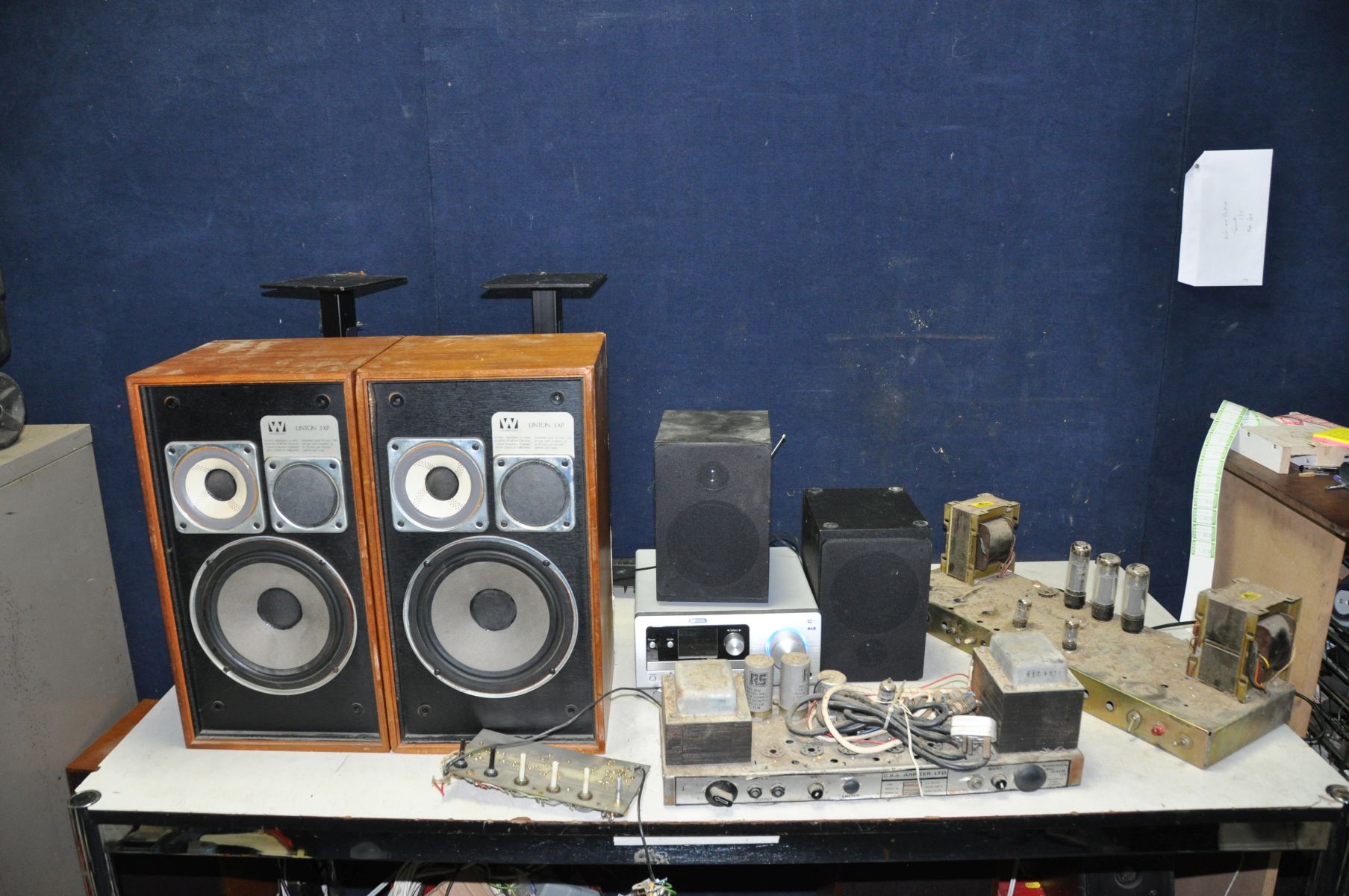 A SELECTION OF VINTAGE AND MODERN AUDIO EQUIPMENT including a CBS Arbiter Valve Amplifier Chassis,