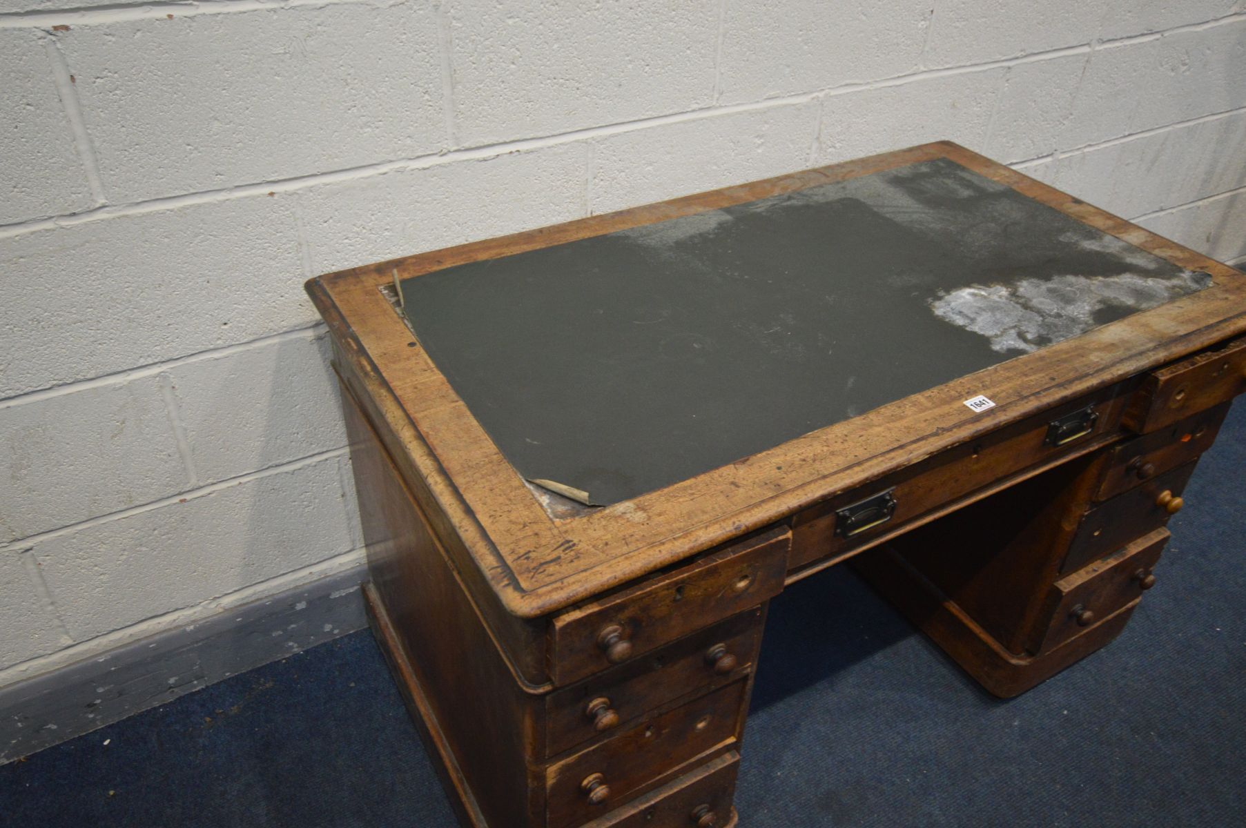 A VICTORIAN MAHOGANY PEDESTAL DESK, green leather inlay to top, a long central drawer flanked by two - Image 3 of 3