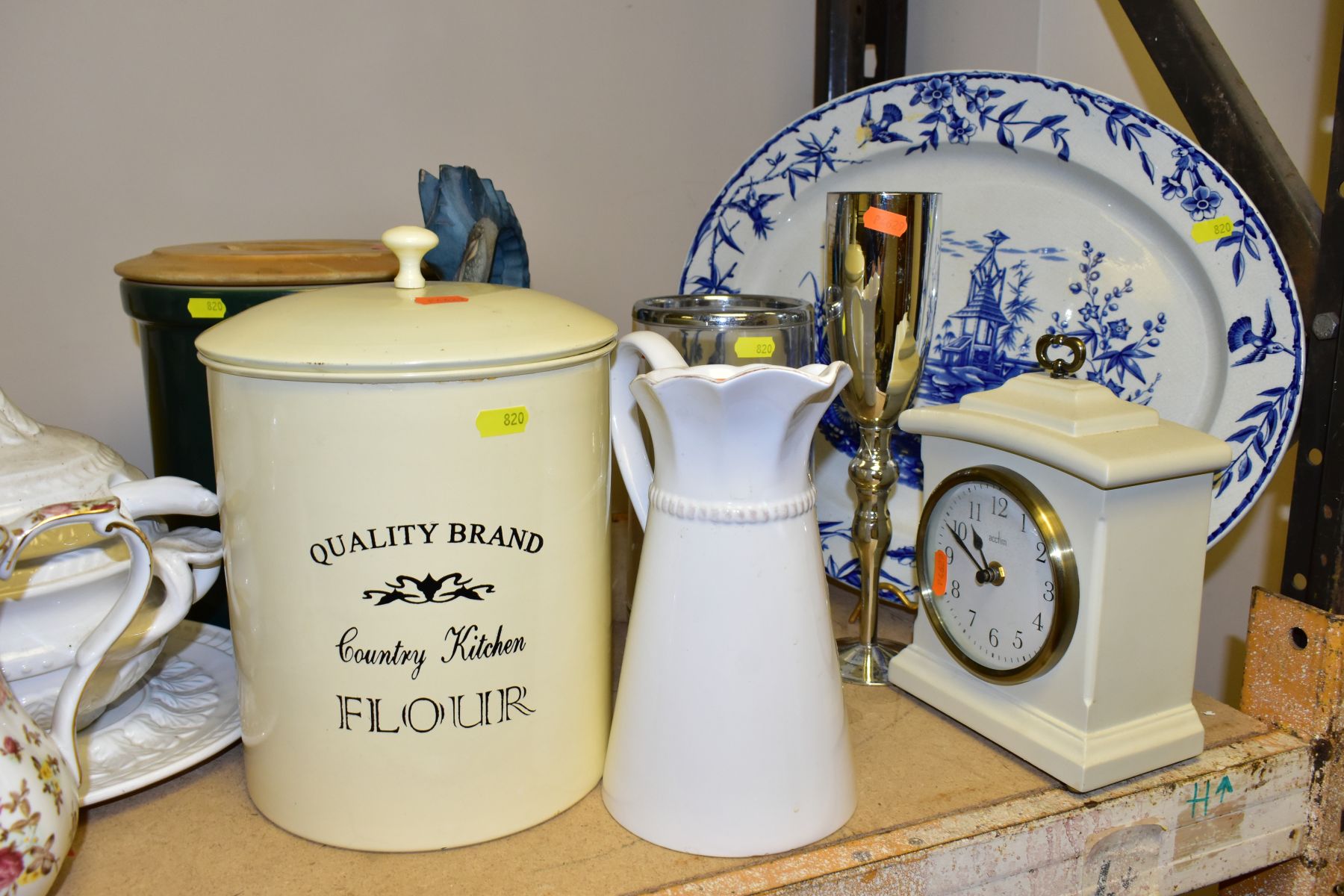 A QUANTITY OF CERAMICS, GLASS, QUARTZ CLOCKS, etc, including a late 19th Century large meat plate - Image 7 of 8