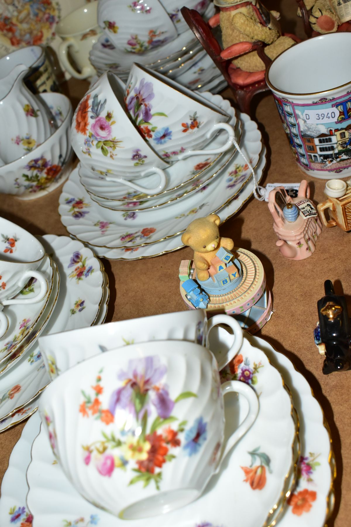 A GROUP OF CERAMICS, GLASSWARES AND ORNAMENTS, to include Royal Doulton Bunnykins 'Celebrate Your - Image 9 of 9