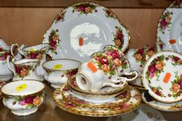 ROYAL ALBERT OLD COUNTRY ROSES TEA WARES ETC, comprising eight cups, saucers and side plates, six