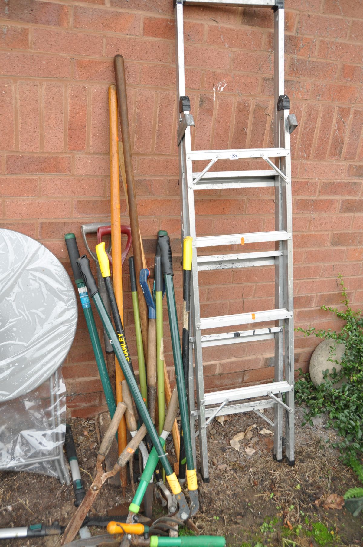 AN ALUMINIUM STEP LADDER 165cm high and a collection of garden tools