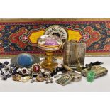 A BOX OF ASSORTED ITEMS, to include a gold-plated green hardstone pendant necklace, suspended from a