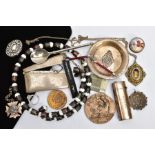 A SELECTION OF SILVER NOVELTY ITEMS AND COSTUME JEWELLERY, to include a late Victorian silver