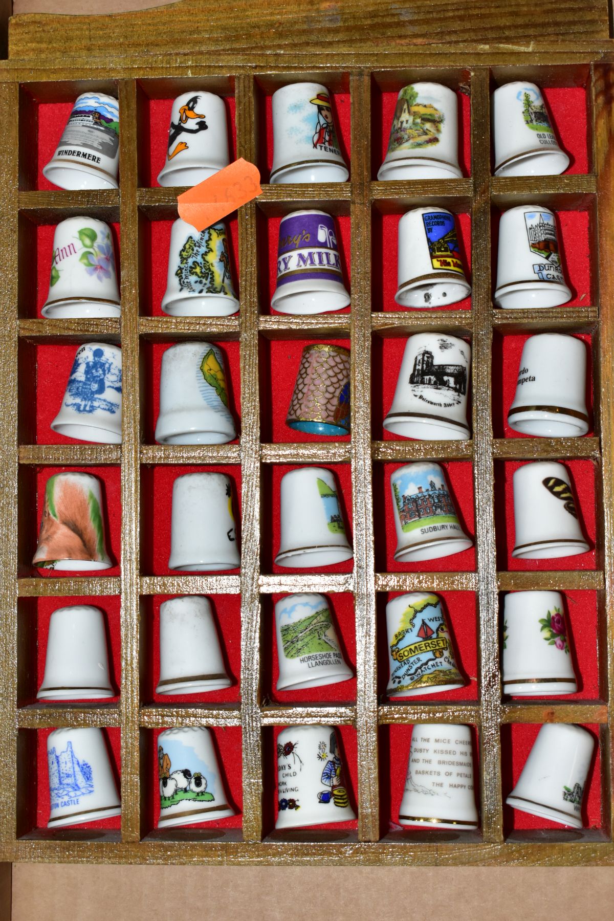 A BOX OF APPROXIMATELY ONE HUNDRED AND FORTY EIGHT THIMBLES IN WOODEN DISPLAY CASES, mostly - Image 3 of 7