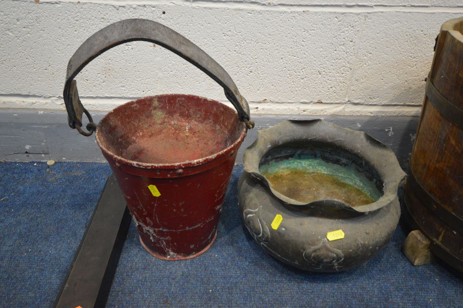 AN OAK COOPERED BUCKET, vintage fire bucket with leather handle, cast iron fender and copper - Image 3 of 3