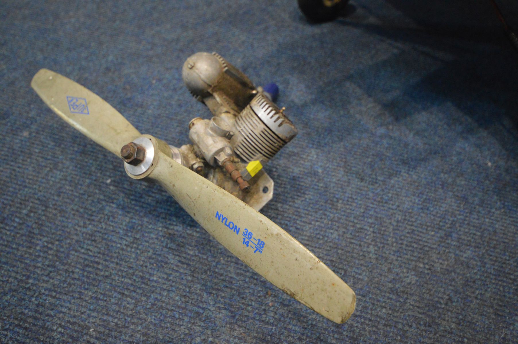 A LARGE SCALE SPACEWALKER II RADIO CONTROL MODEL AIRCRAFT, playworn condition and has been flown for - Image 3 of 6