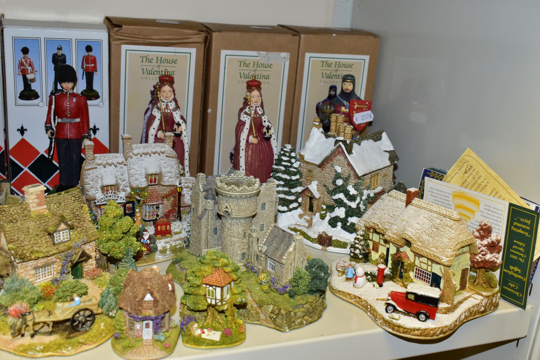 THIRTY SIX MODEL BUILDINGS, RESIN FIGURES, ETC, including Lilliput Lane 'Queen of Hearts' boxed, ' - Image 3 of 10