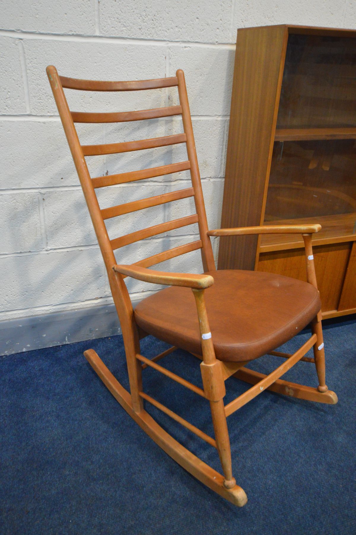 FOUR VARIOUS MID CENTURY TEAK FURNITURE, to include a glazed bookcase, width 92cm x depth 28cm x - Image 2 of 5