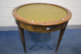 A GEORGIAN MAHOGANY CIRCULAR GAMES/POKER TABLE, with a green leatherette inlay, two frieze drawers