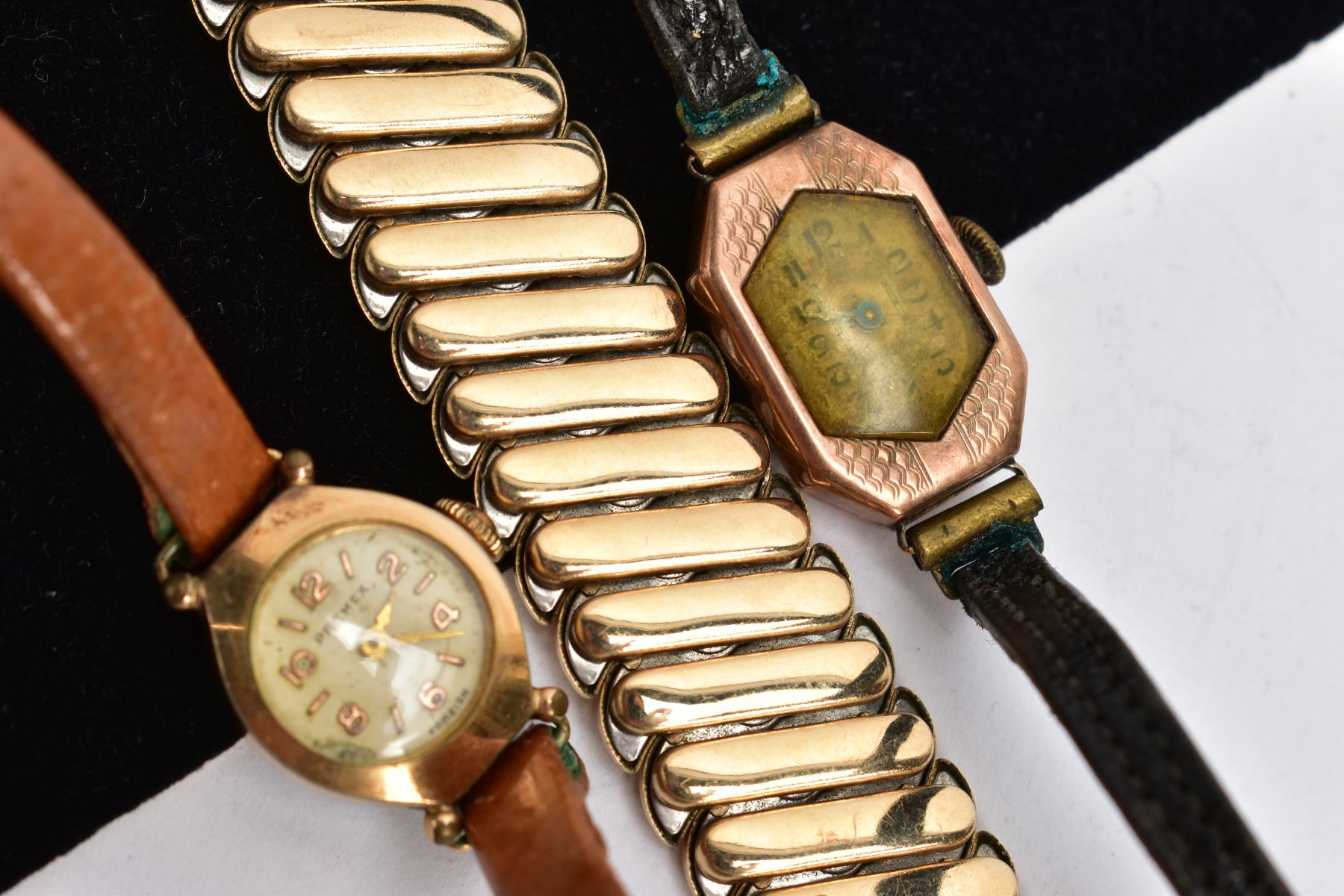 A 9CT GOLD LADIES WRISTWATCH, A LADIES GOLD-PLATED WRISTWATCH AND A ROLLED GOLD FLEXI LINK BRACELET, - Image 2 of 3