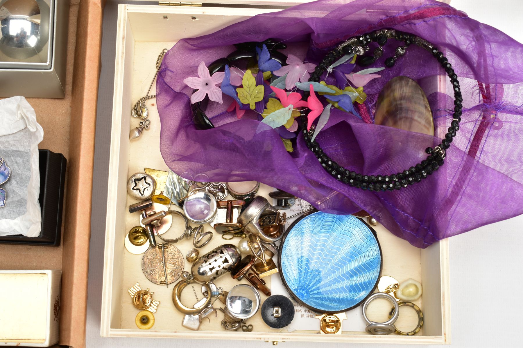 A BOX OF MOSTLY COSTUME JEWELLERY, to include a small black jewellery box with contents, various - Image 2 of 6