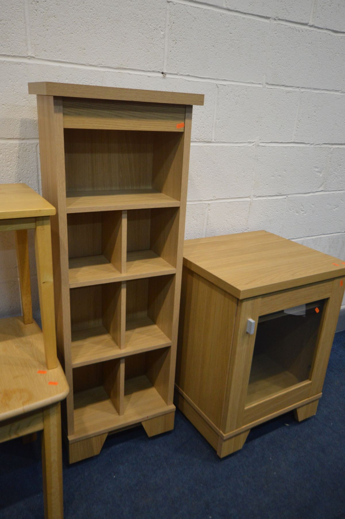 FIVE VARIOUS MODERN OCCASIONAL FURNITURE, to include a light oak effect single door cabinet, tall - Image 2 of 3