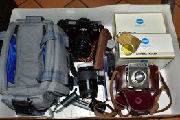 A BOX OF CAMERAS AND PHOTOGRAPHIC EQUIPMENT, to include a 'Telesmoke' Chimney Sighting device by