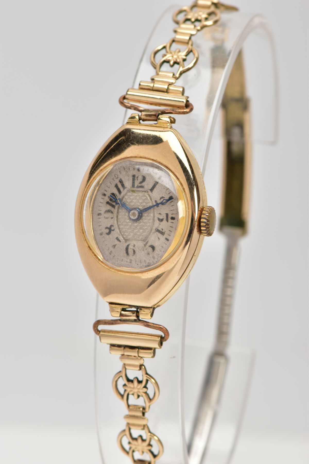 A LADY'S 18CT GOLD WRISTWATCH, hand wound movement, curved silver dial, Arabic numerals, blue hands, - Image 2 of 5