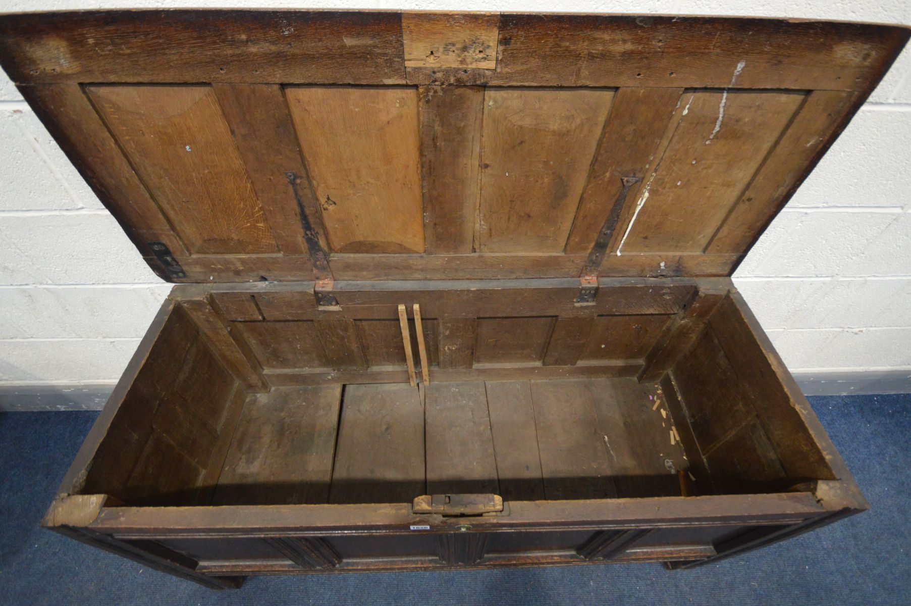 A GEORGIAN OAK PANELLED COFFER, width 141cm x depth 57cm x height 69cm (condition:- some ink stains) - Image 4 of 4